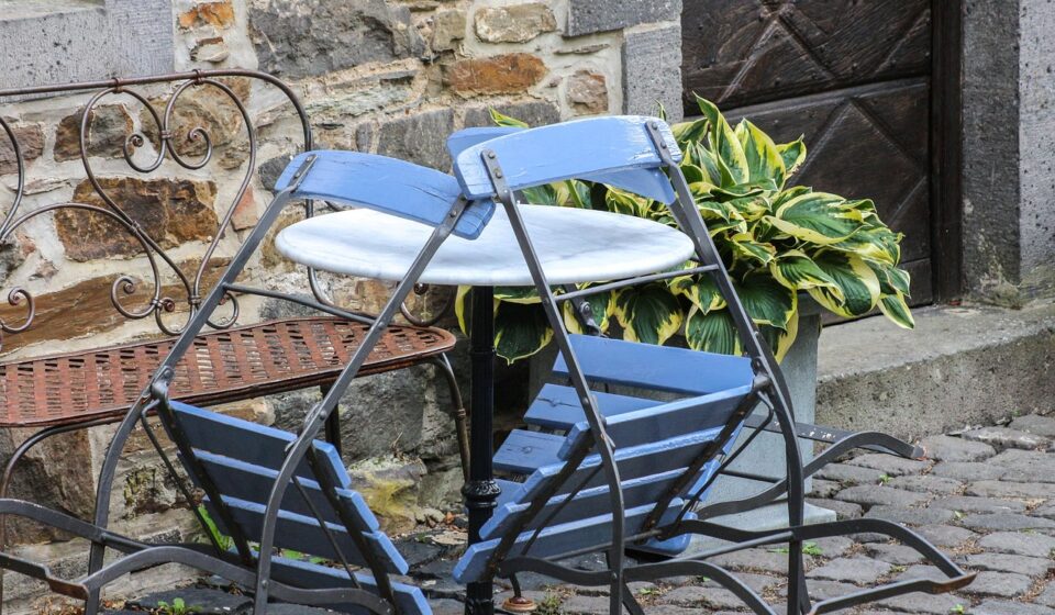 break, coffee shop, comfortable, meet, together, architecture, relaxation, communication, person, connection chairs, table, metal bench, housewall, door, paving stones