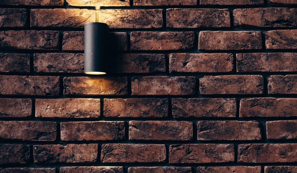 wall, lamp, grunge, interior, 4k wallpaper 1920x1080, mac wallpaper, design, decor, free background, free wallpaper, cool backgrounds, hd wallpaper, light, room, modern, beautiful wallpaper, wallpaper hd, furniture, full hd wallpaper, house, living, 4k wallpaper, wallpaper 4k, decoration, space, indoor, frame, empty, apartment, laptop wallpaper, old, space wallpaper, brick, windows wallpaper, background, backdrop, vintage, desktop backgrounds, architecture, style