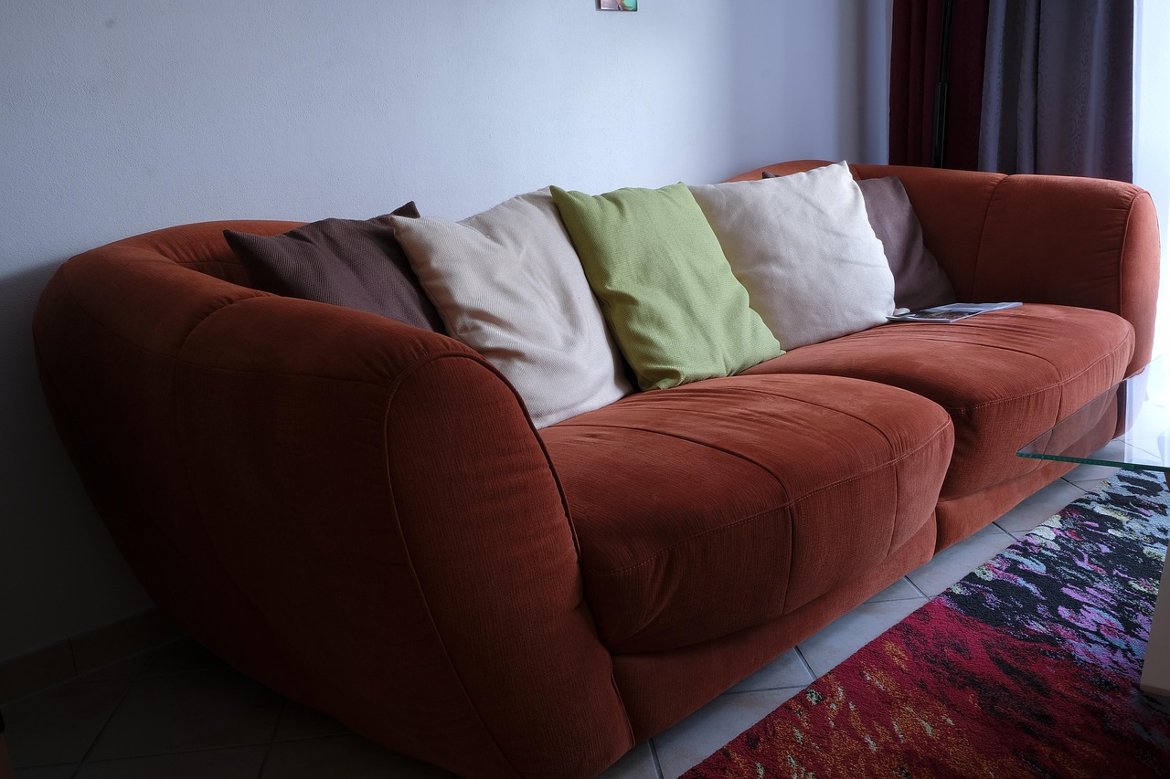 sofa, seating, couch, relax, comfortable, furniture, pillow, to sit, living room, seating furniture, bench, quiet zone
