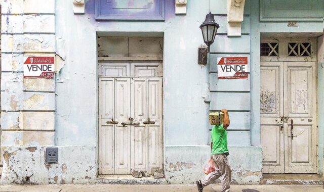 building, for sale, colombia, vintage, traditional, latin, tradition, american, cartagena, street, façade, architecture, colonial, wood, doors, old, historic, man, male, pedestrian